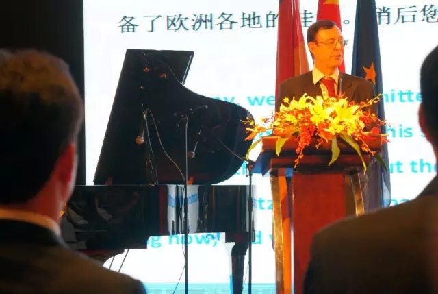 德國(guó)博蘭斯勒旗下德國(guó)歐米勒鋼琴先后亮相德國(guó)駐華大使館、駐廣州總領(lǐng)事館德國(guó)統(tǒng)一日慶典！