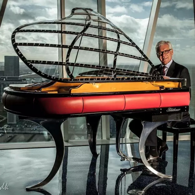 它，實(shí)現(xiàn)了80年前人們的“假想未來(lái)”！