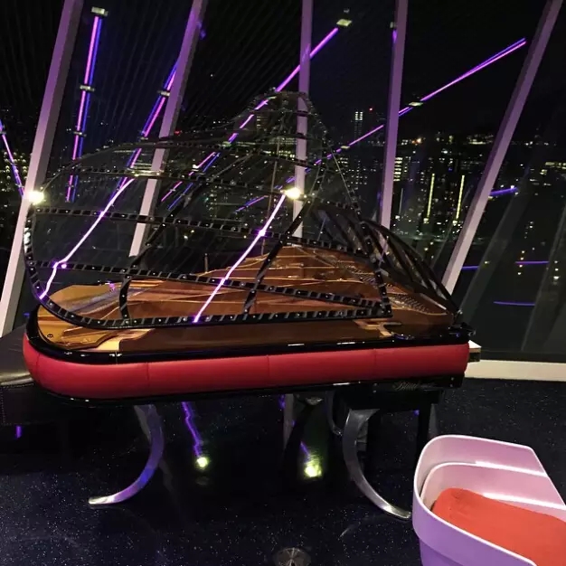 它，實(shí)現(xiàn)了80年前人們的“假想未來(lái)”！