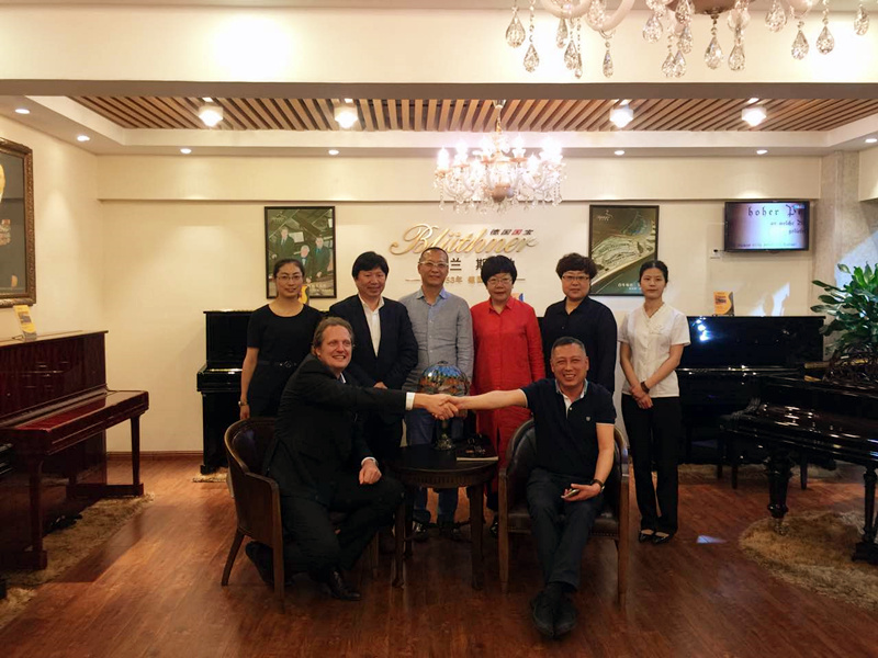 琴行新銳攜手德國國寶博蘭斯勒鋼琴共繪音樂事業(yè)藍圖